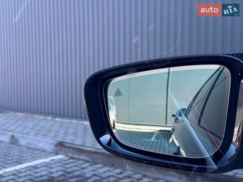 Седан BMW 5 Series 2022 в Черновцах