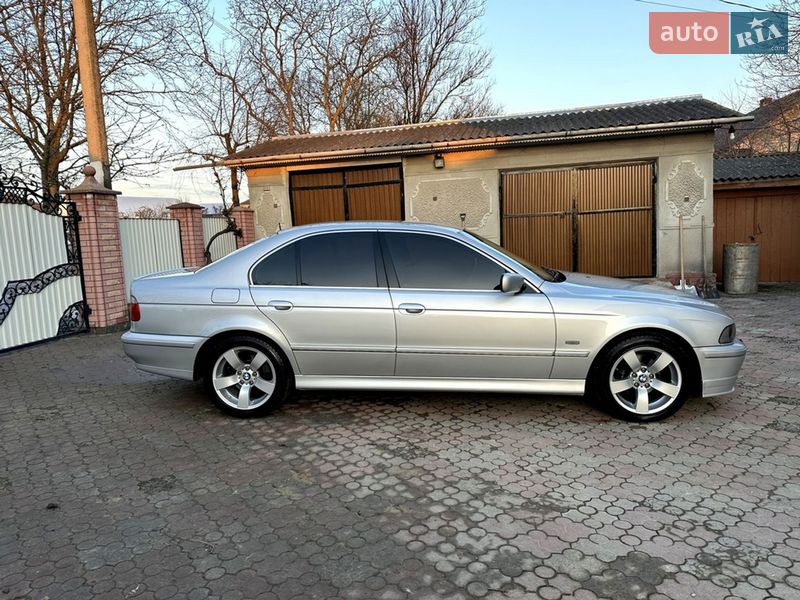 Седан BMW 5 Series 2002 в Черновцах
