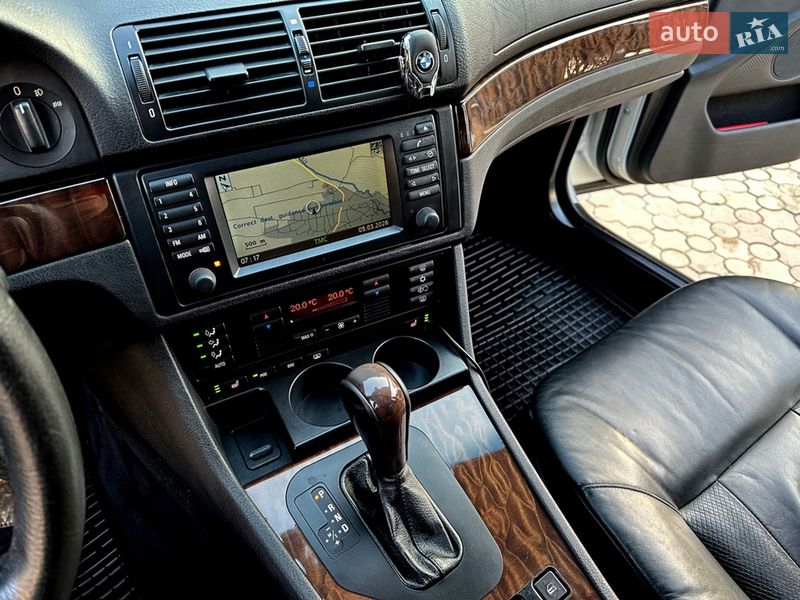 Седан BMW 5 Series 2002 в Черновцах