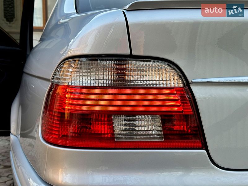 Седан BMW 5 Series 2002 в Черновцах