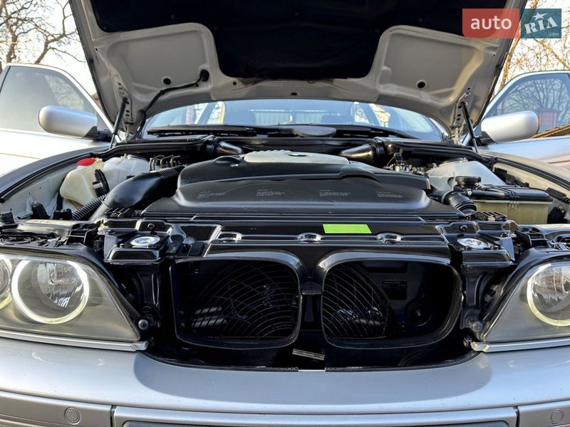 Седан BMW 5 Series 2002 в Черновцах