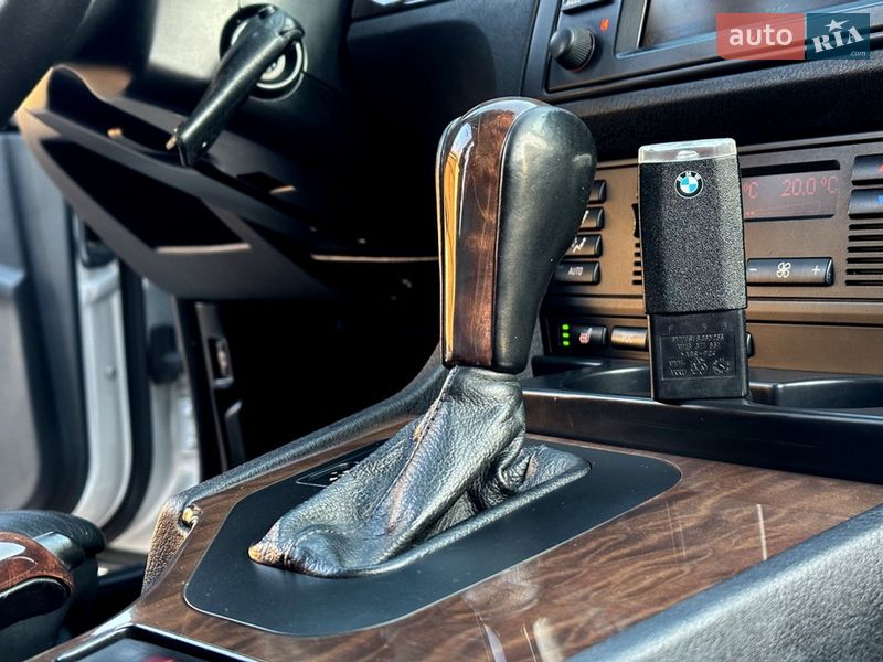 Седан BMW 5 Series 2002 в Черновцах