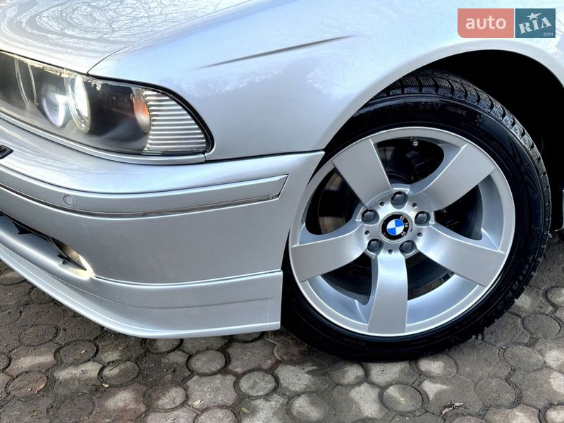 Седан BMW 5 Series 2002 в Черновцах