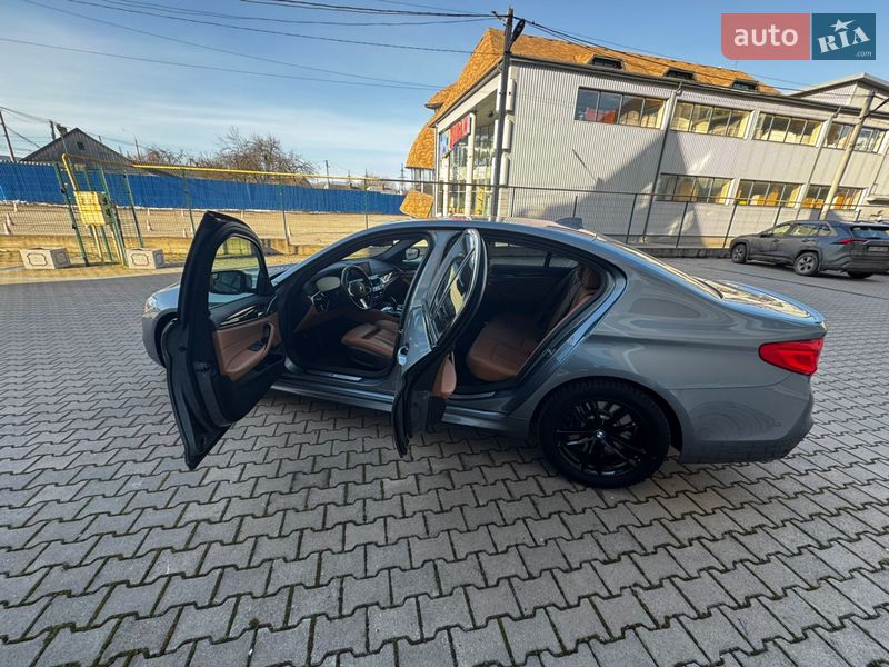Седан BMW 5 Series 2019 в Черновцах
