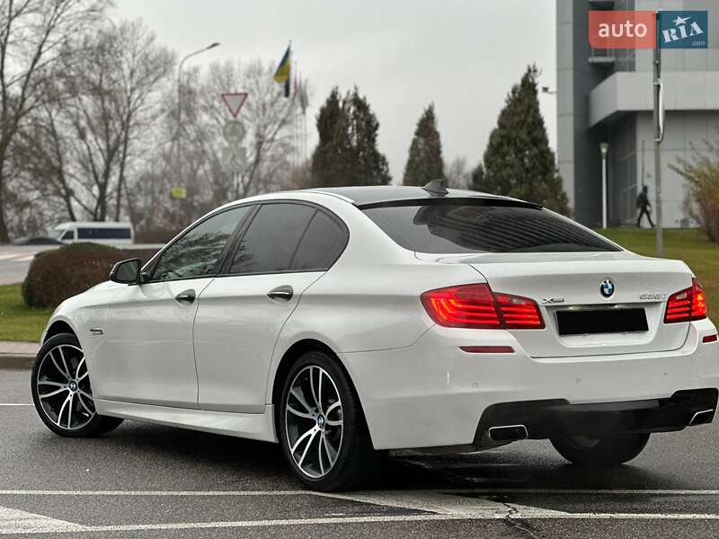 Седан BMW 5 Series 2016 в Киеве