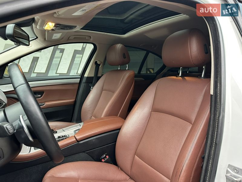 Седан BMW 5 Series 2016 в Киеве