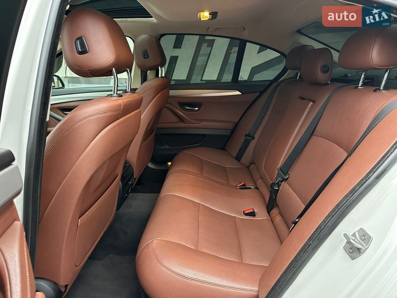 Седан BMW 5 Series 2016 в Киеве
