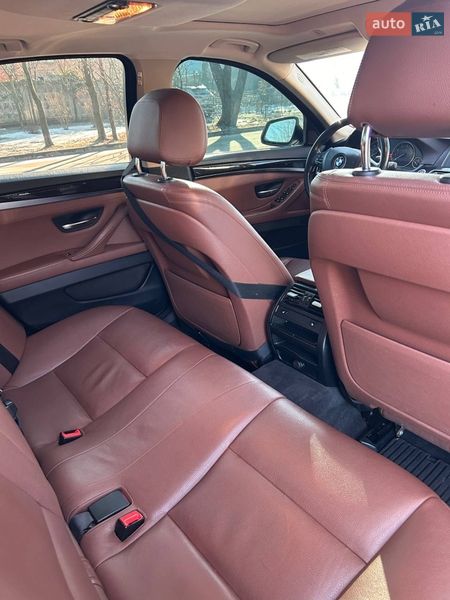 Седан BMW 5 Series 2015 в Виннице