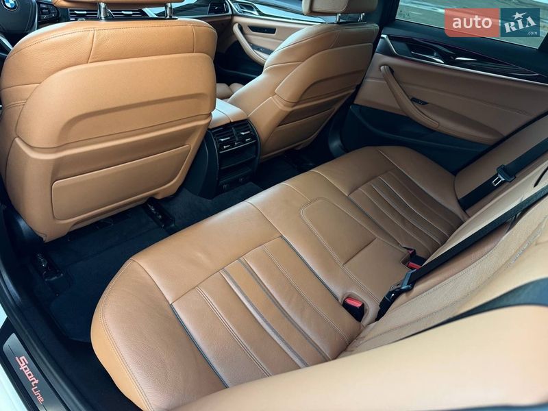 Седан BMW 5 Series 2018 в Киеве