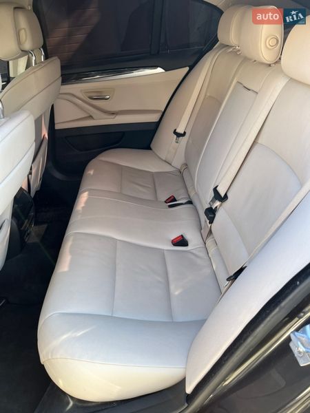Седан BMW 5 Series 2013 в Луцке
