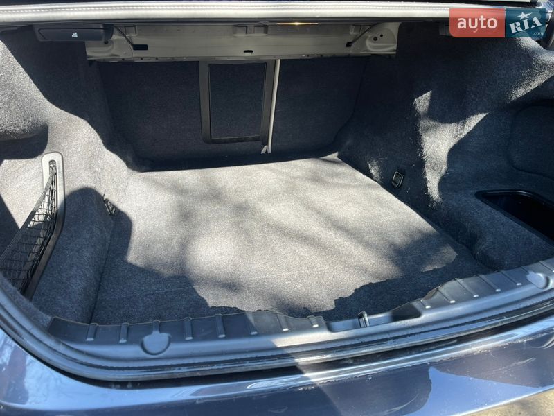 Седан BMW 5 Series 2013 в Луцке