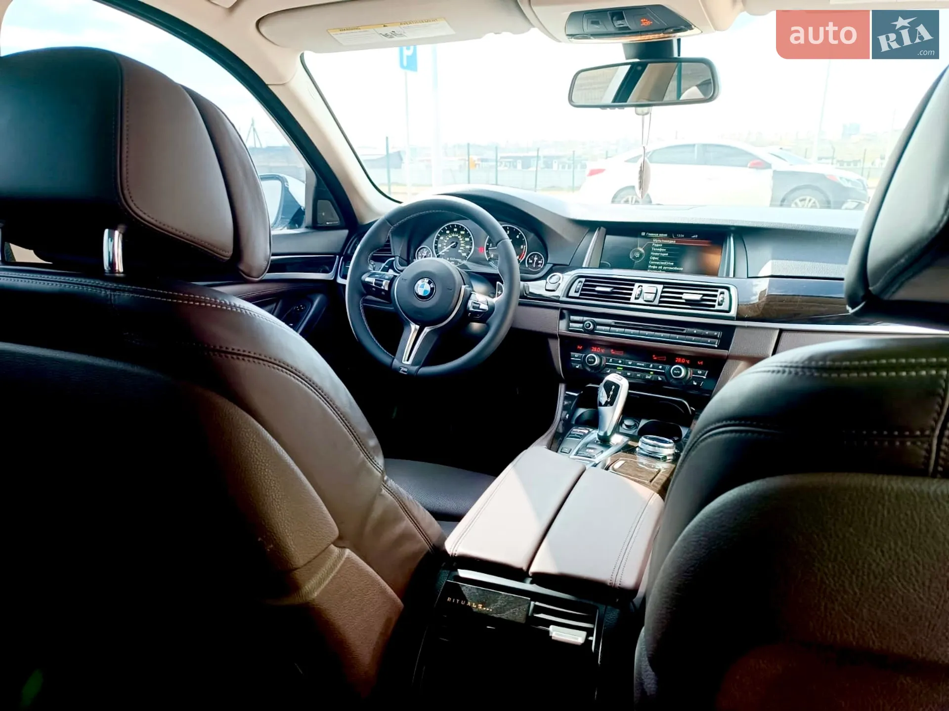 2013 BMW 5er - мініатюра 12