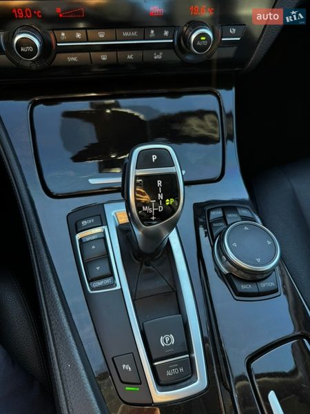 Седан BMW 5 Series 2015 в Киеве