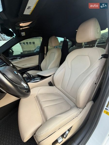 Седан BMW 5 Series 2017 в Львове