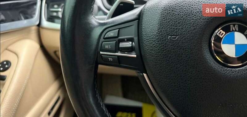 Седан BMW 5 Series 2015 в Львове
