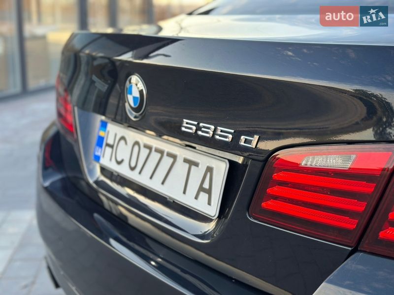 Седан BMW 5 Series 2013 в Львове
