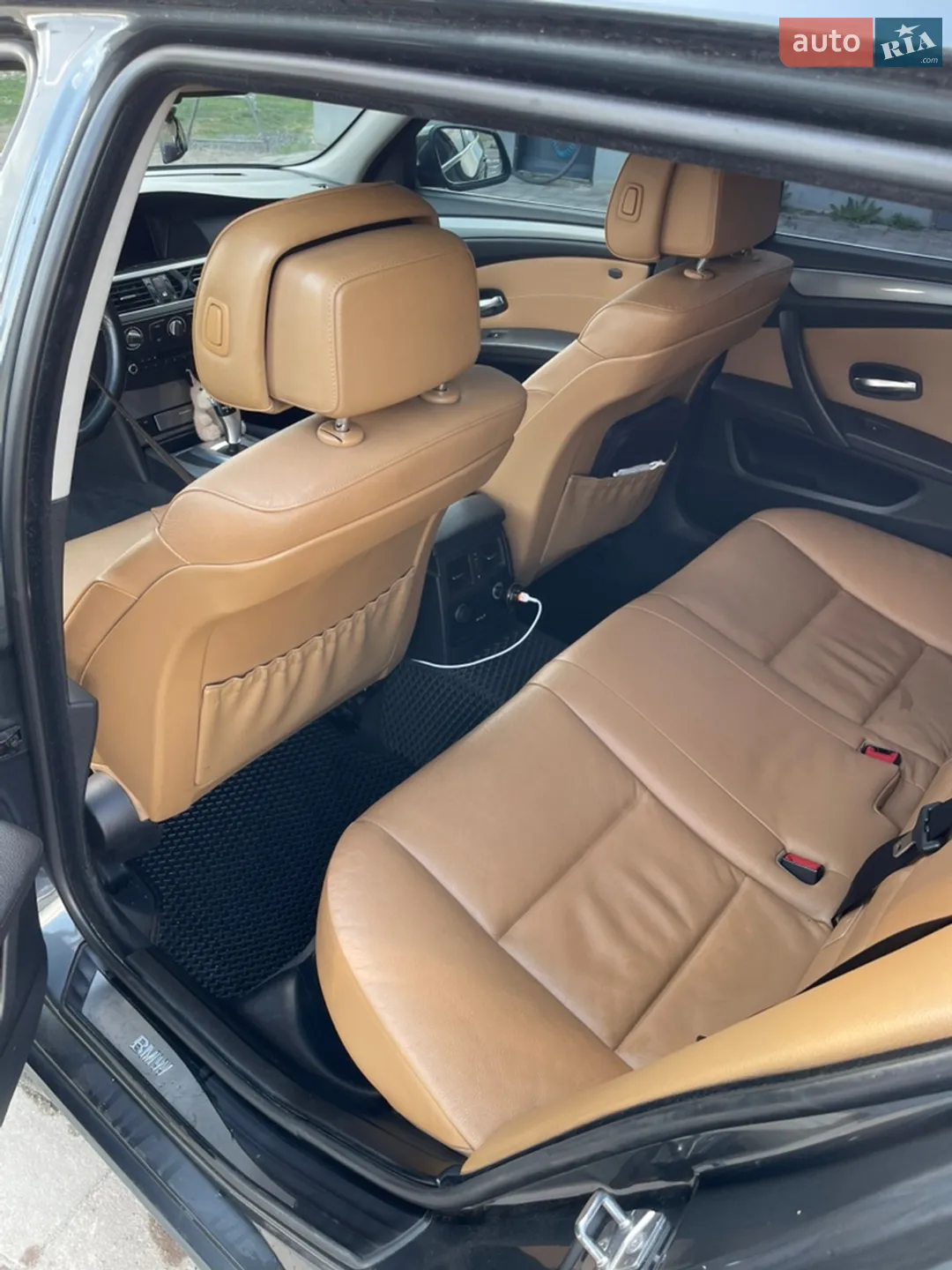 2010 BMW 5er - мініатюра 10