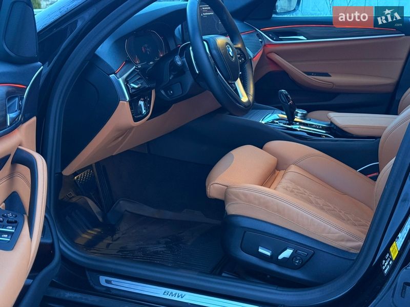 Седан BMW 5 Series 2023 в Кам'янець-Подільському