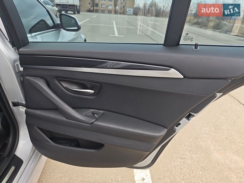 Седан BMW 5 Series 2014 в Кривому Розі