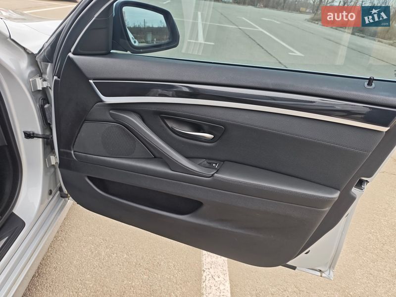Седан BMW 5 Series 2014 в Кривому Розі