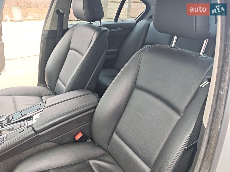 Седан BMW 5 Series 2014 в Кривому Розі