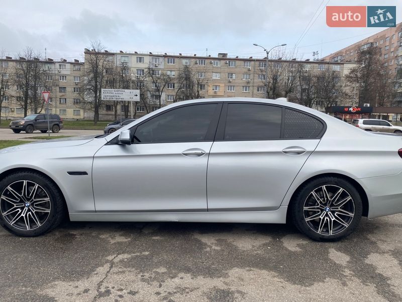 Седан BMW 5 Series 2015 в Харькове