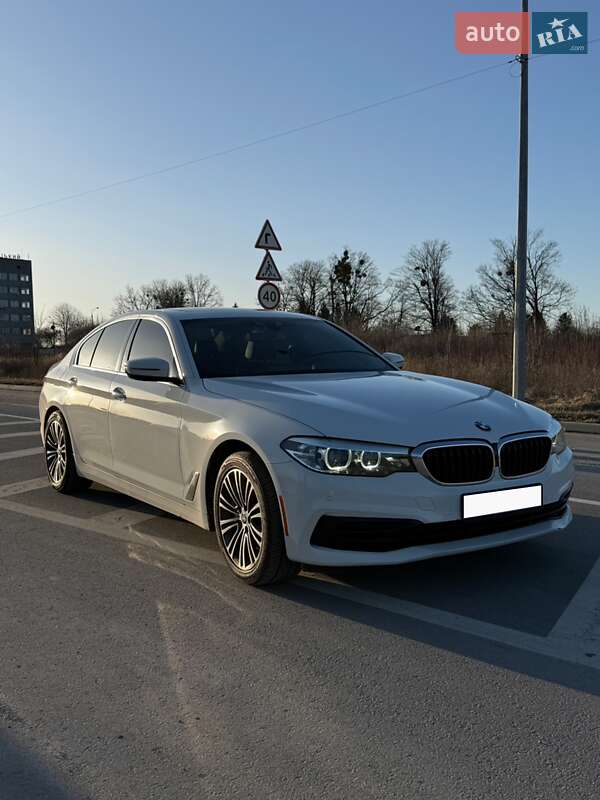 Седан BMW 5 Series 2019 в Хмельницком
