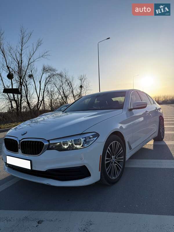 Седан BMW 5 Series 2019 в Хмельницком