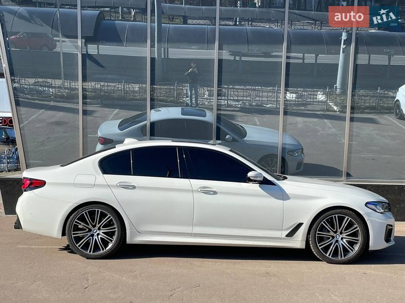 Седан BMW 5 Series 2018 в Киеве