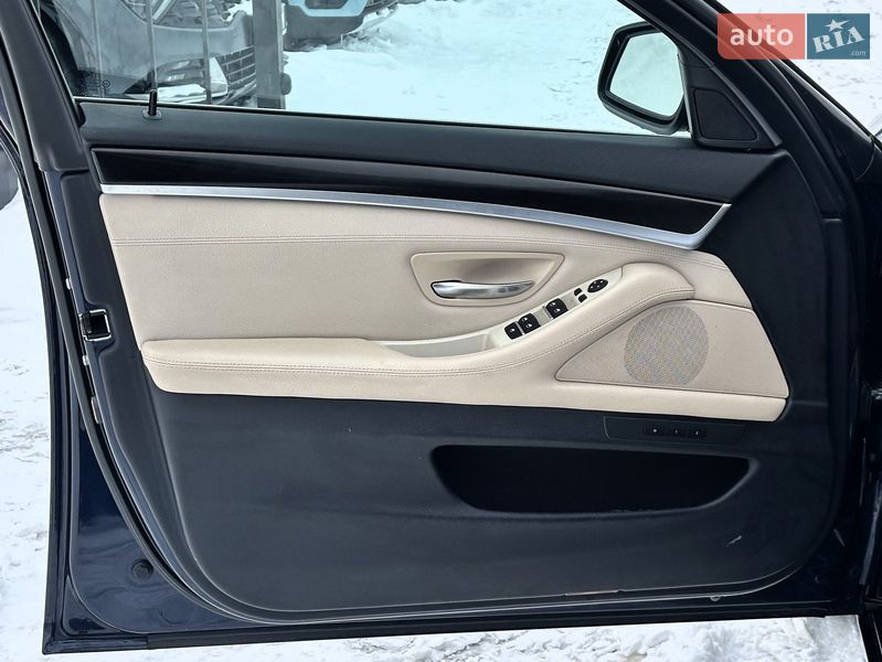 Седан BMW 5 Series 2012 в Киеве