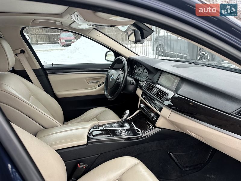Седан BMW 5 Series 2012 в Киеве
