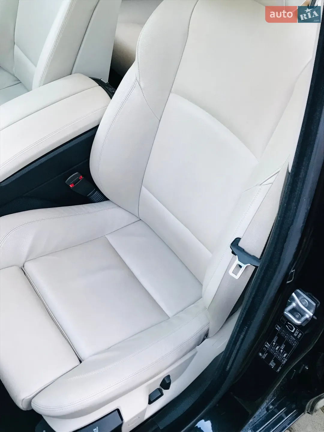 2010 BMW 5er - мініатюра 5