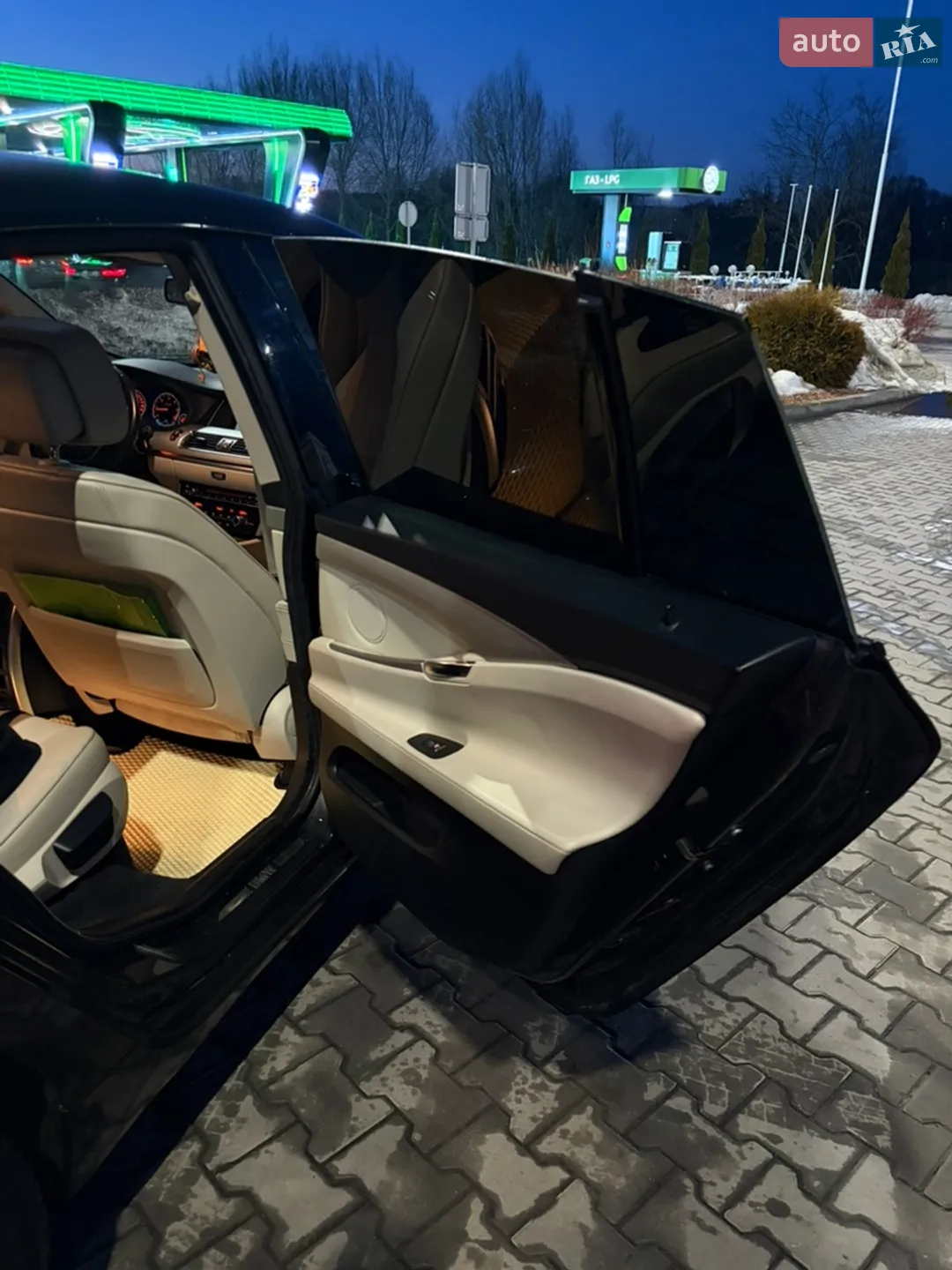 2013 BMW 5er - мініатюра 13