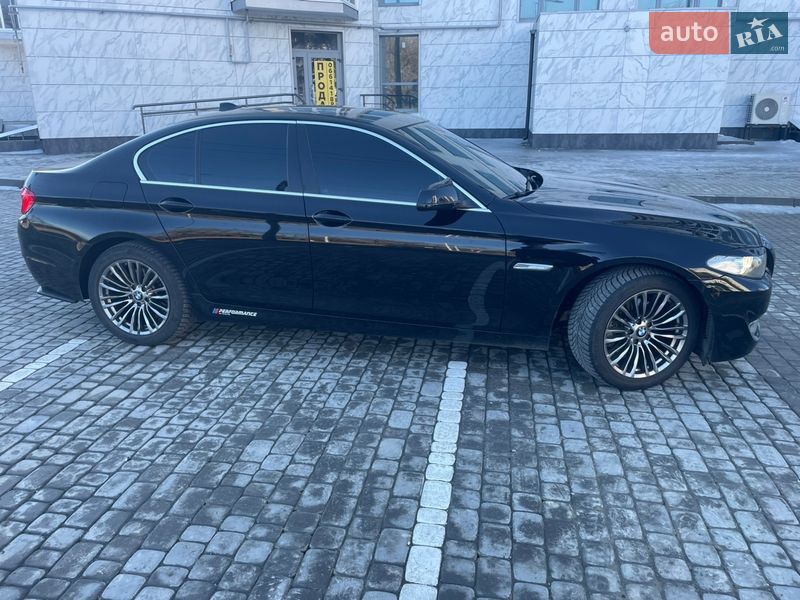 Седан BMW 5 Series 2010 в Полтаве
