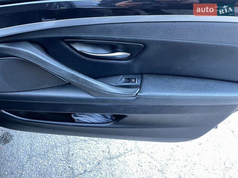 Седан BMW 5 Series 2010 в Полтаве