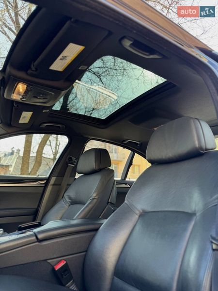 Седан BMW 5 Series 2016 в Калуше