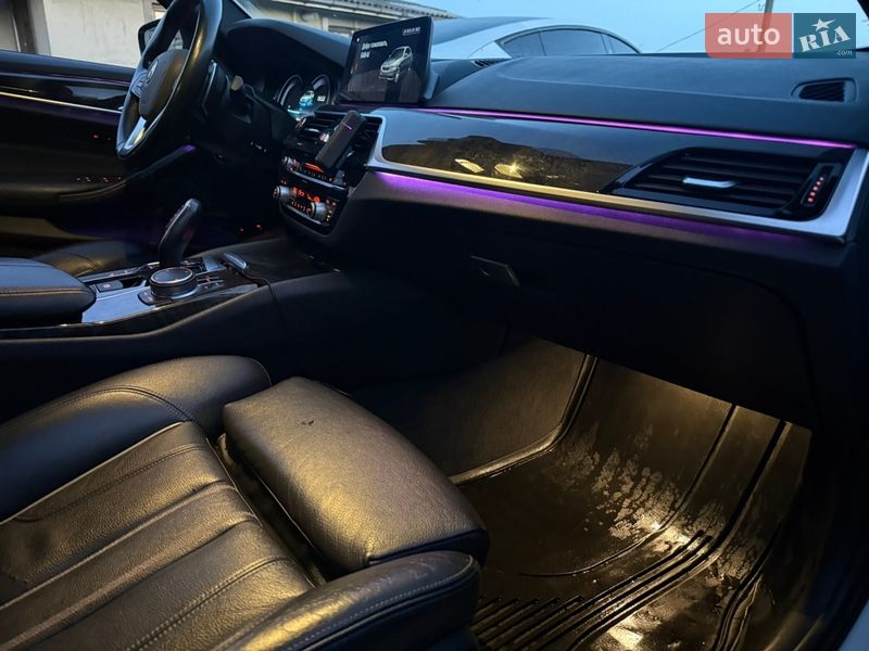 Седан BMW 5 Series 2018 в Виннице