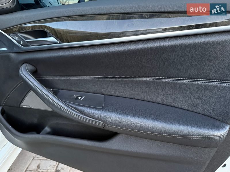 Седан BMW 5 Series 2018 в Виннице