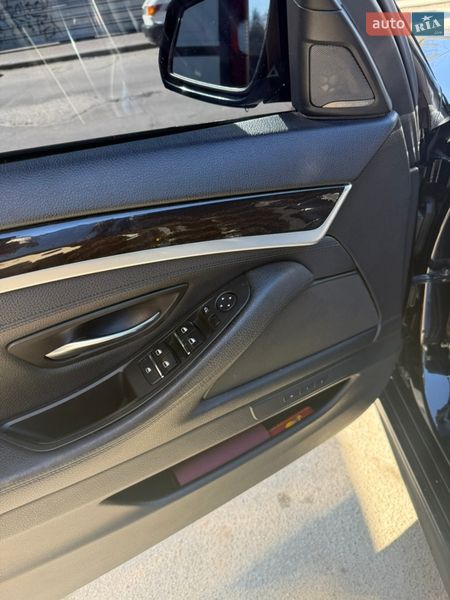 Седан BMW 5 Series 2016 в Запорожье