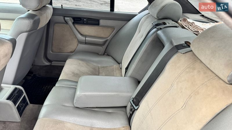 Седан BMW 5 Series 1991 в Киеве