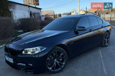Седан BMW 5 Series 2014 в Макарове