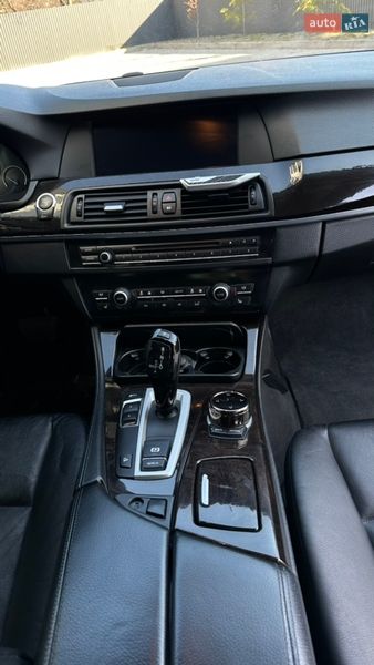 Седан BMW 5 Series 2012 в Ивано-Франковске