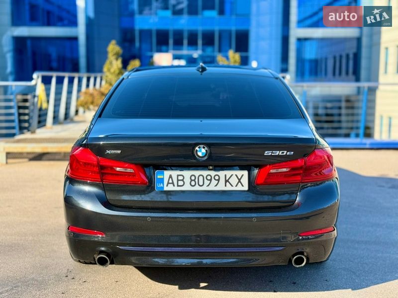 Седан BMW 5 Series 2018 в Киеве
