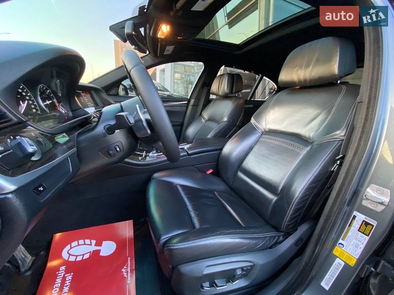 Седан BMW 5 Series 2015 в Черновцах