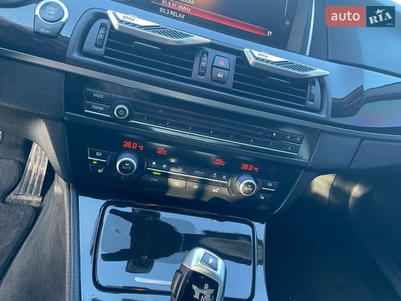 Седан BMW 5 Series 2015 в Городке