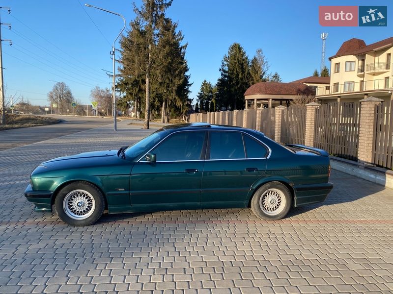 Седан BMW 5 Series 1990 в Хмельницькому