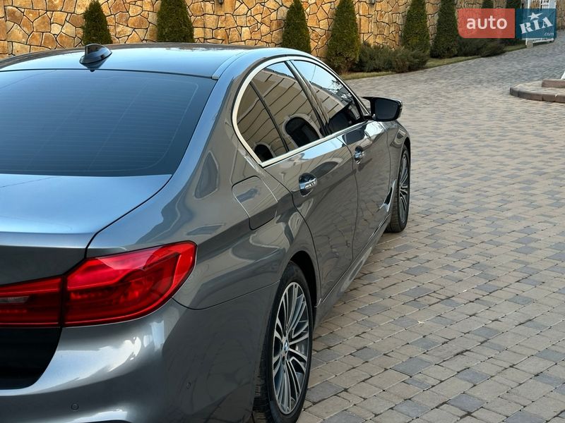 Седан BMW 5 Series 2017 в Могилев-Подольске фото 5 Седан BMW 5 Series 2017 в Могилев-Подольске