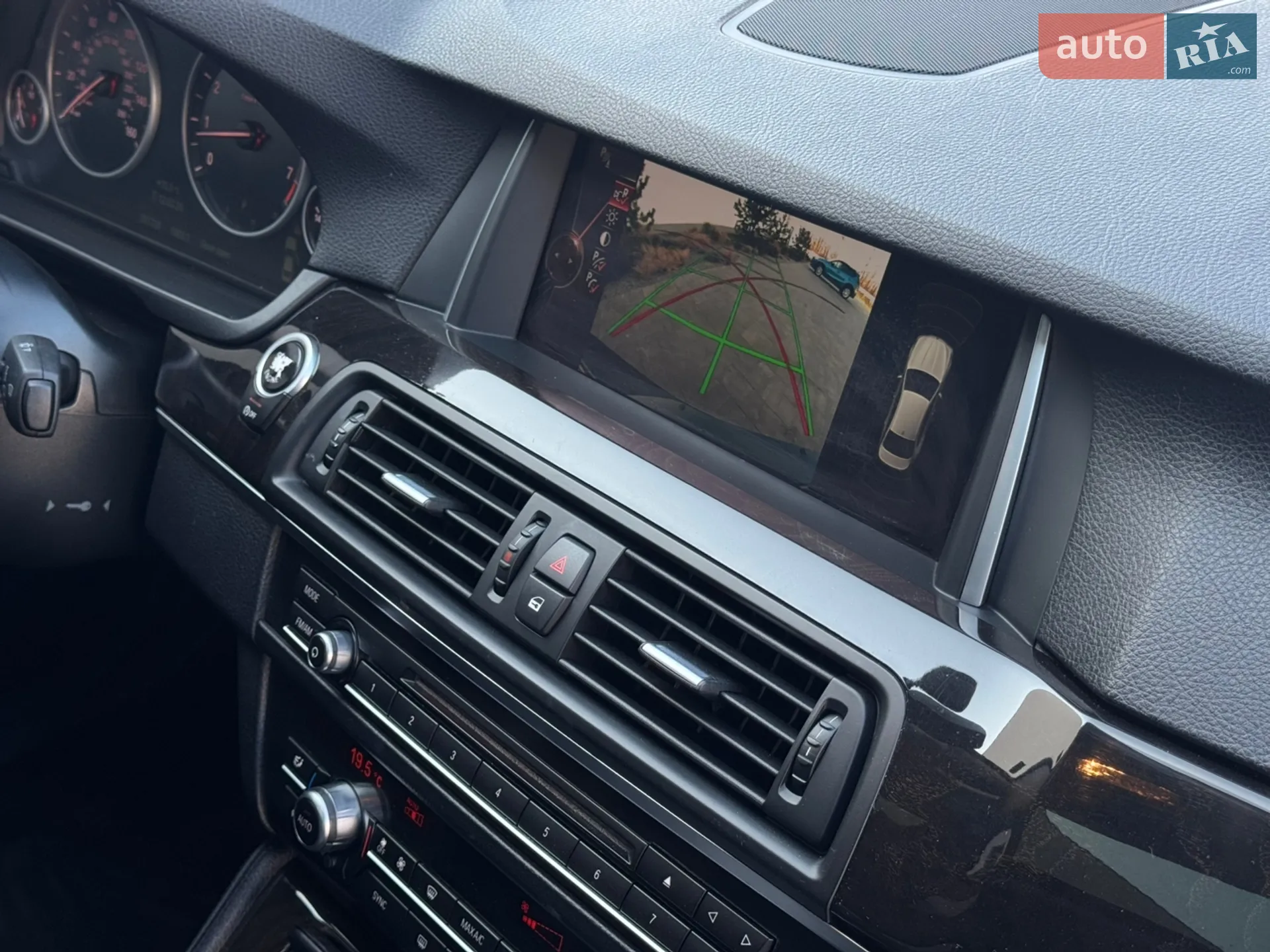 2015 BMW 5er - мініатюра 33