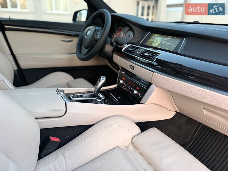 Лифтбек BMW 5 Series 2012 в Черновцах