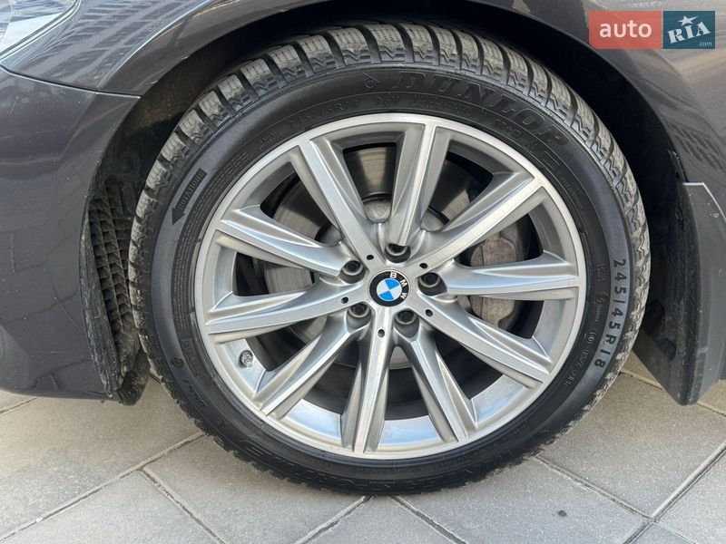 Седан BMW 5 Series 2016 в Киеве